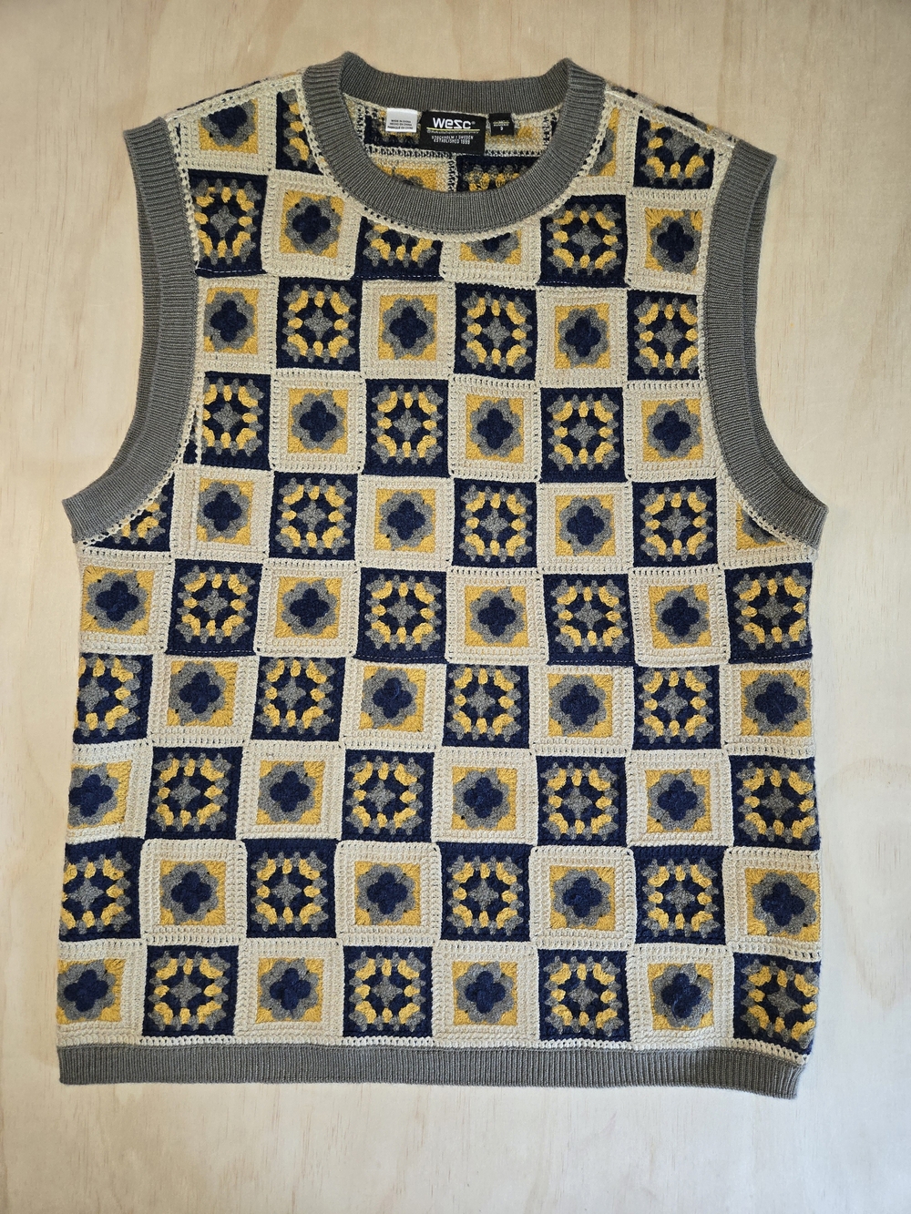 WeSC Crochet Knit Sweater Vest Patchwork Granny Square Floral Boho Unisex Size 3